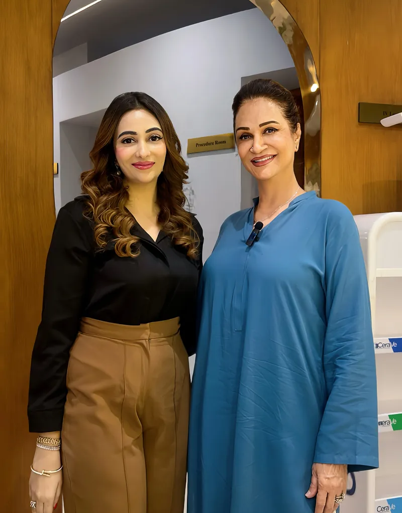Dr. Faria Khan with Bushra Ansari at EVESSE